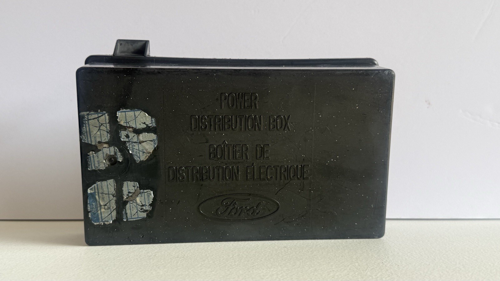 1997-08 Ford E150,E250,E350 Fuse Power Distribution Box Cover OEM F7UB-14A003-AB