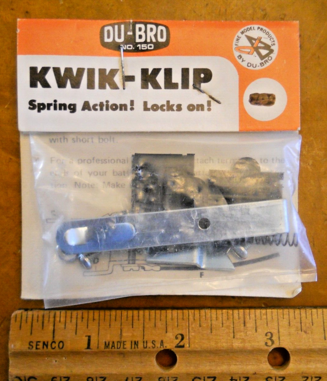 DUBRO #150 KWIK-KLIP GLOW PLUG CLIP FOR .09 to .45 MODEL ENGINES (NEW)