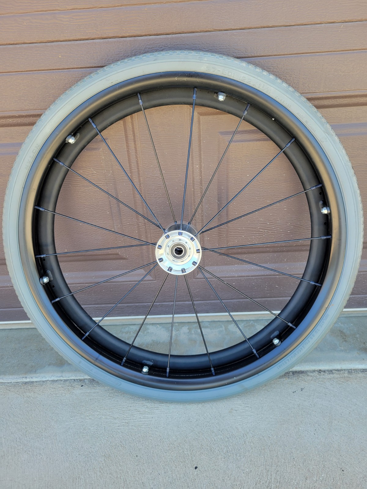 22" Spinergy SPOX W/ THE NATURAL-FIT HAND RIMS Wheelchair Wheels