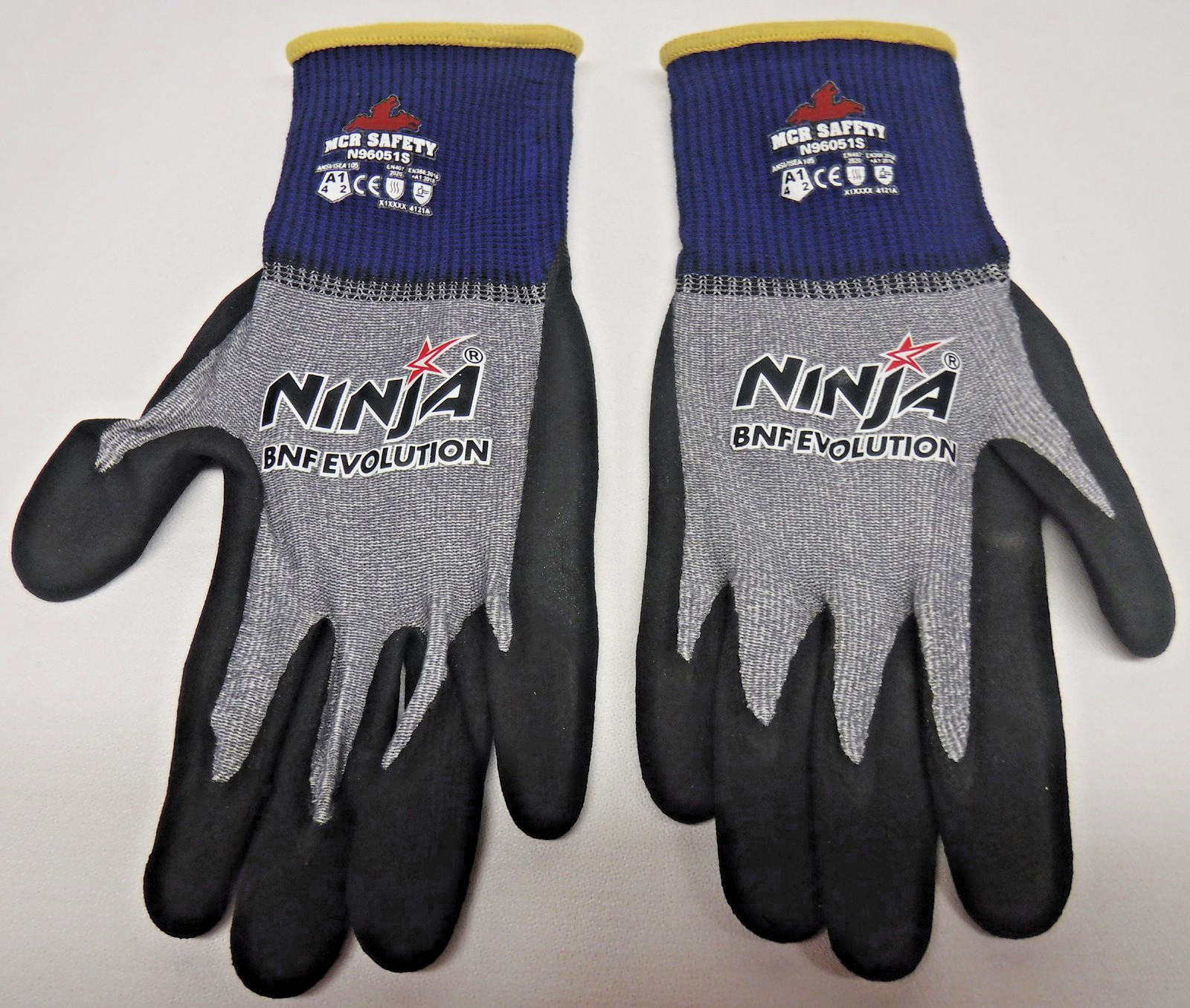 3 prs MCR Safety Ninja BNF Evolution WORK GLOVES Size S Touch Screen, Grip Smart