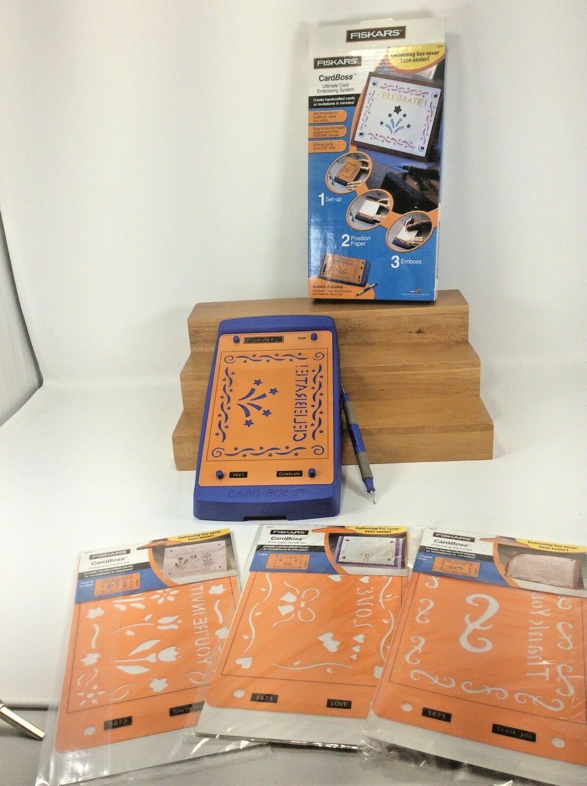 FISKARS CardBoss Celebrate Card System 5660 +3  New Stencil Sets