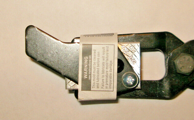 LEE 90351 Lee Precision .452 Cal. 228 Grain 2-Cavity Bullet Mold