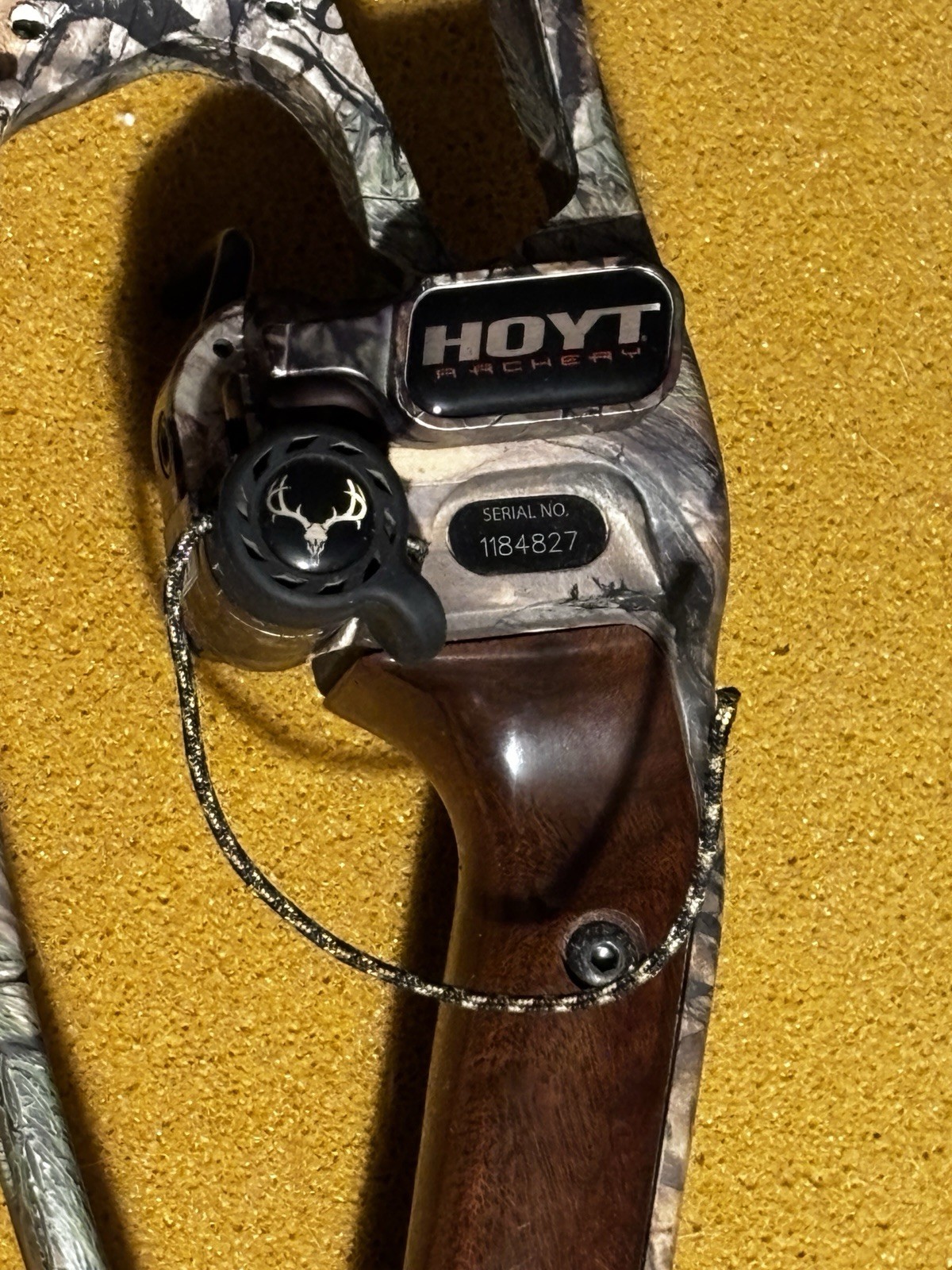Hoyt Defiant 34 Compound Bow