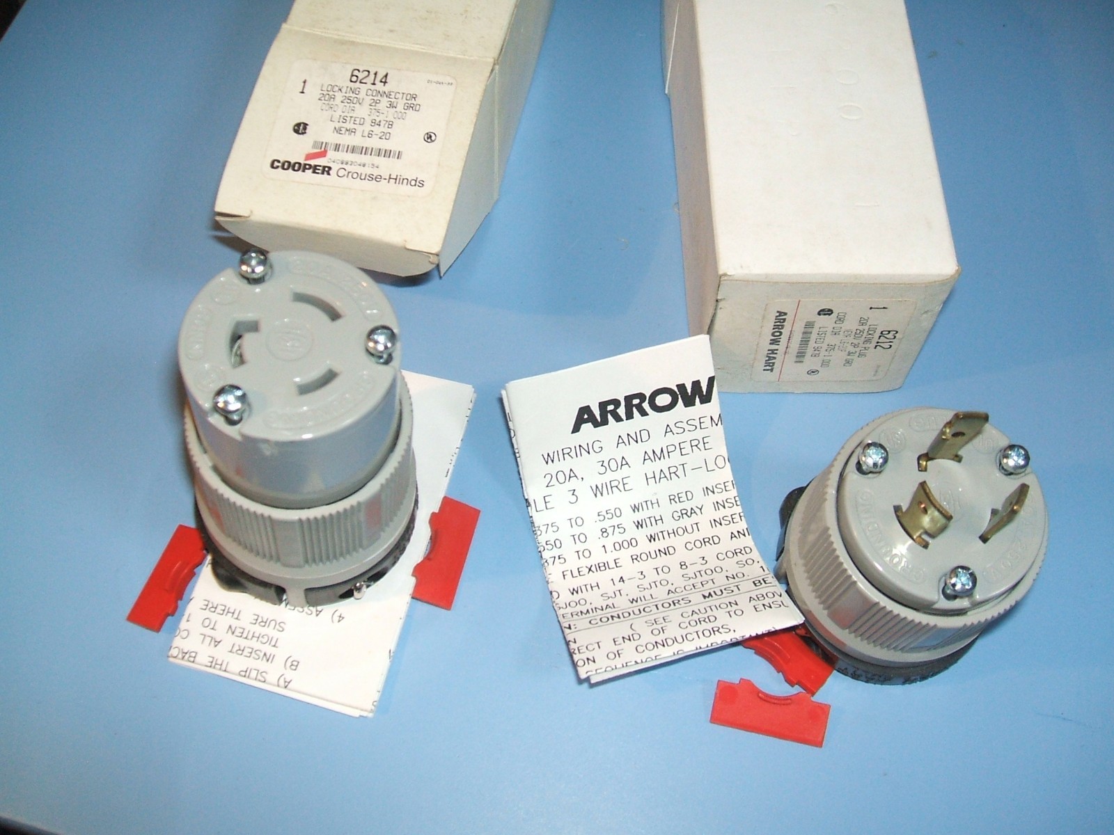 L5-20P L6-20R LOCKING CONNECTOR/PLUG SET ARROW HART 20A250V 6214 6212 HARTLOCK