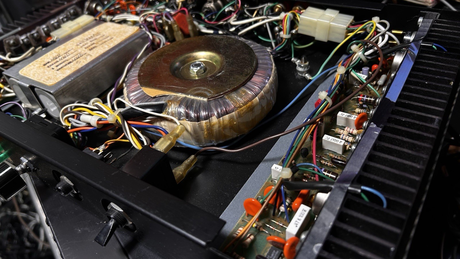 BGW 150 Broadcast Power Amp