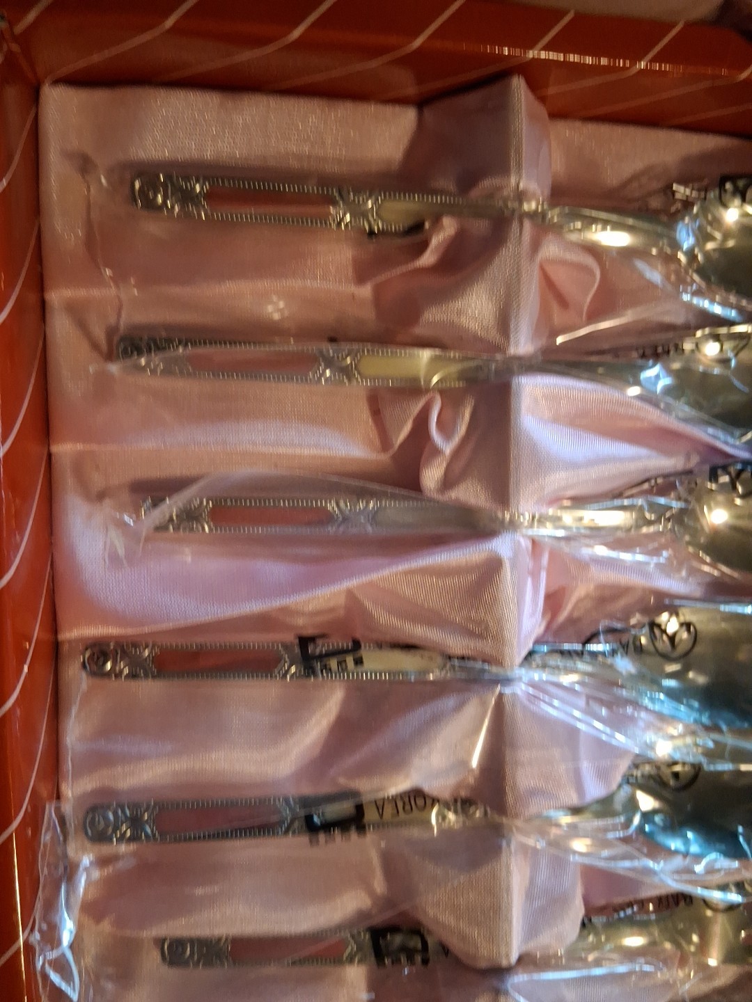 Vtg Tableware Set