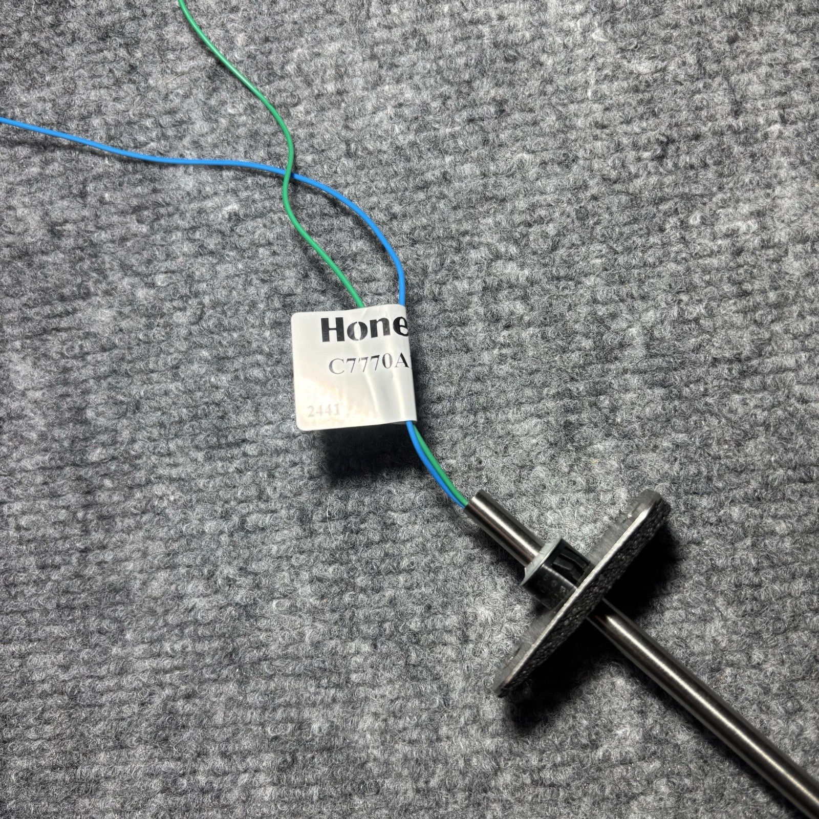 Honeywell C7770A1006 Return/Discharge sensor 6" Insertion Non Linearized 20K OHM