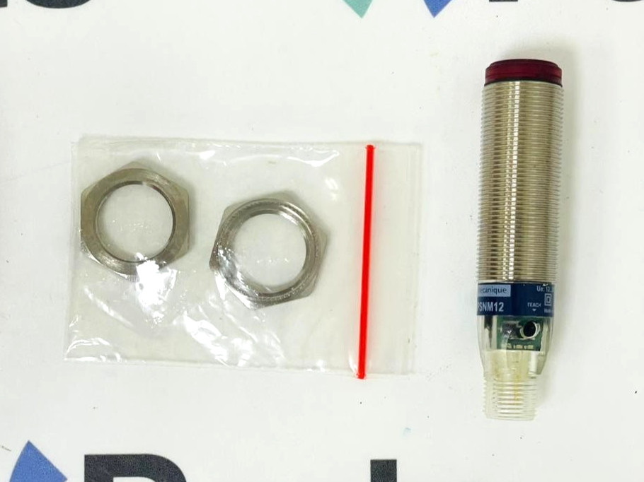 TELEMECANIQUE XUB0BPSNM12 Photoelectric Sensor