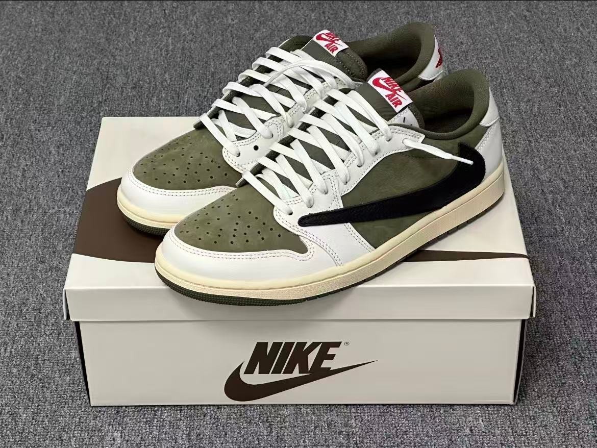 Travix Scott x Jordan Air Jordan 1 Low OG "Medium Olive" Men's Basketball Shoes