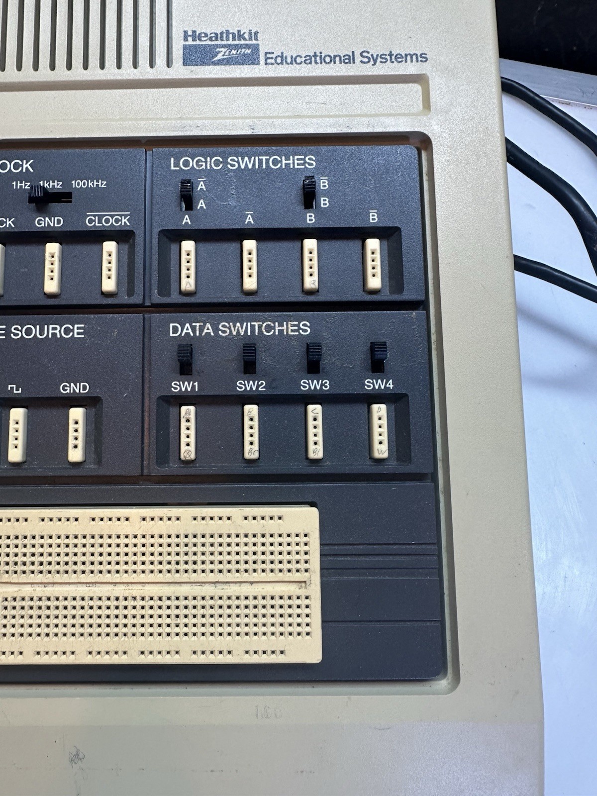 Heathkit ET-3700 Analog Trainer