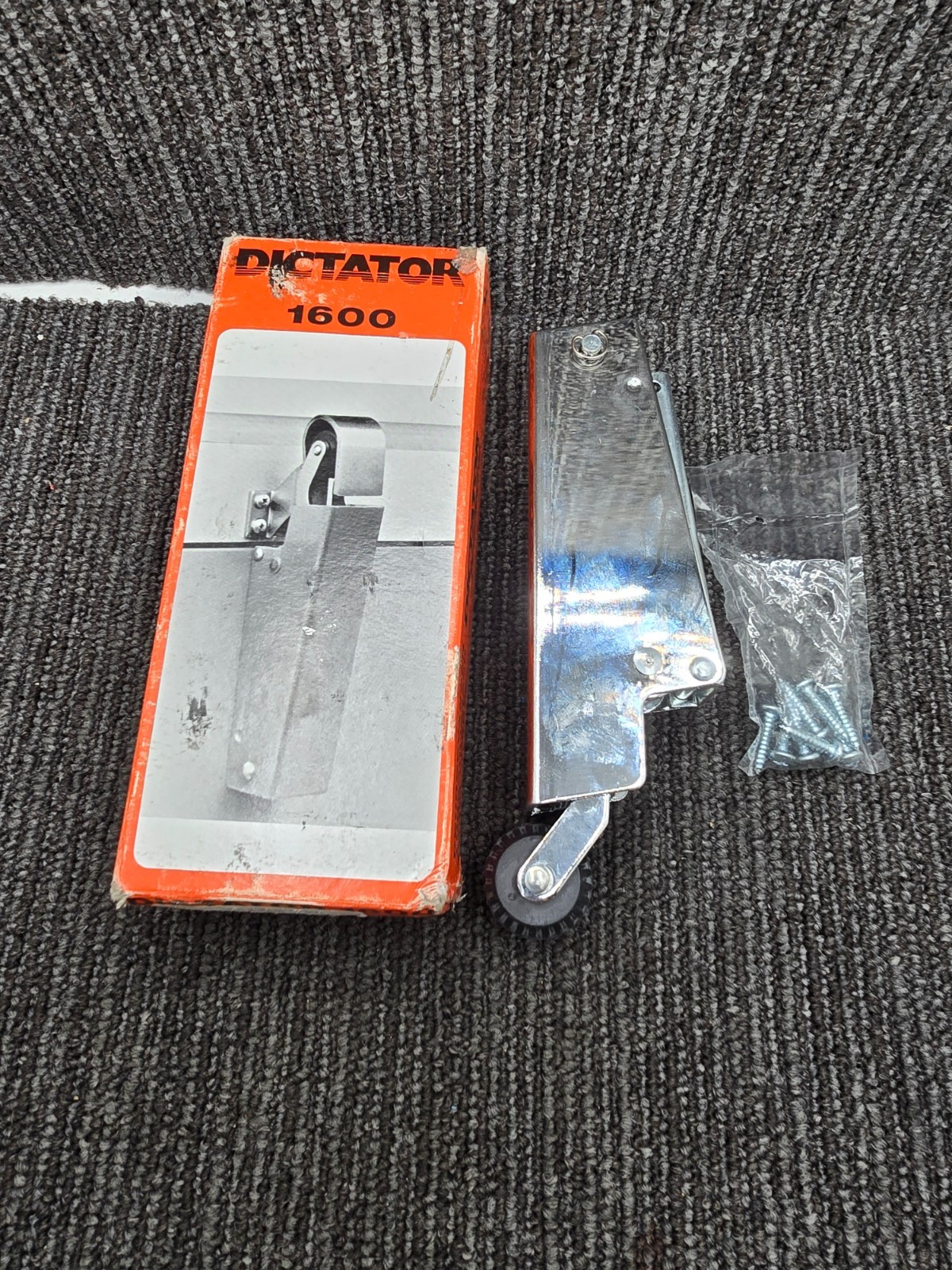 DICTATOR V1600: Door Check Hook 1013 Polished Chrome Replacement