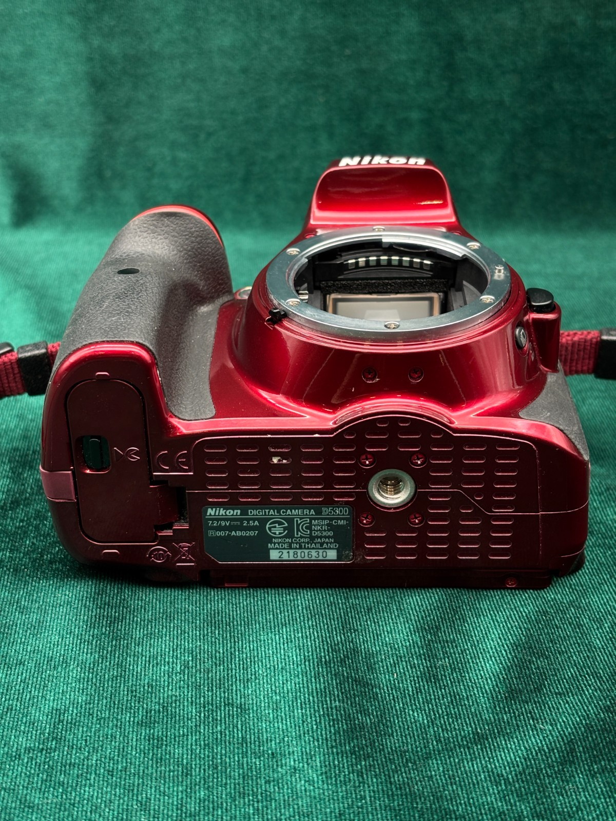 Nikon D5300 Digital Camera For Parts