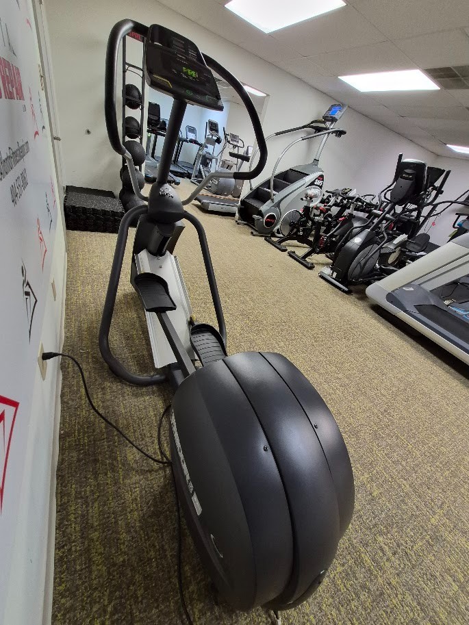 Precor EFX 5.21i Elliptical Cross-Trainer