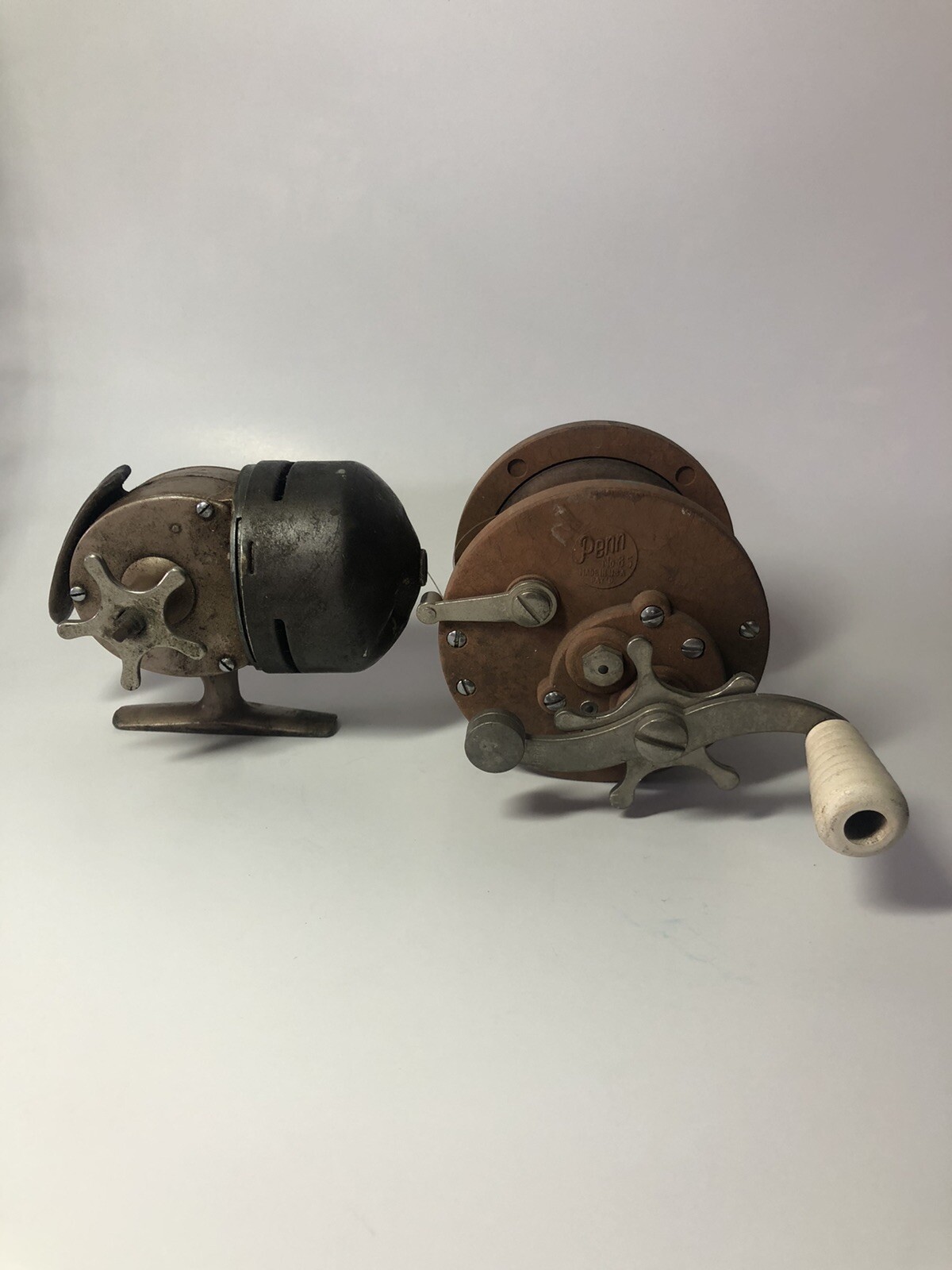 old vintage fishing reels lot Of 2 Penn And Shakespeare Reels