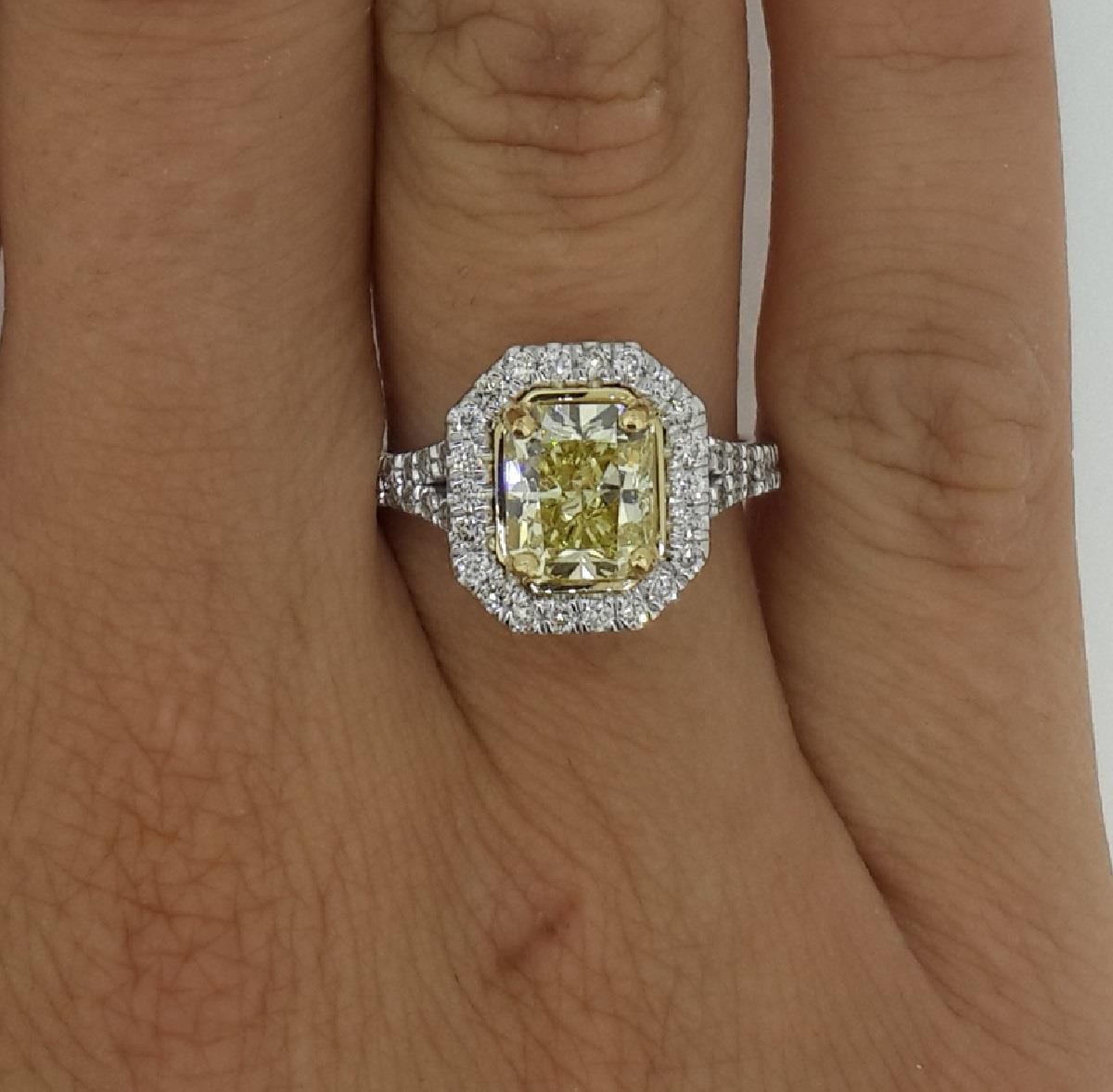 3.25 Ct Split Shank Halo Radiant Cut Diamond Engagement Ring SI1 F White Gold