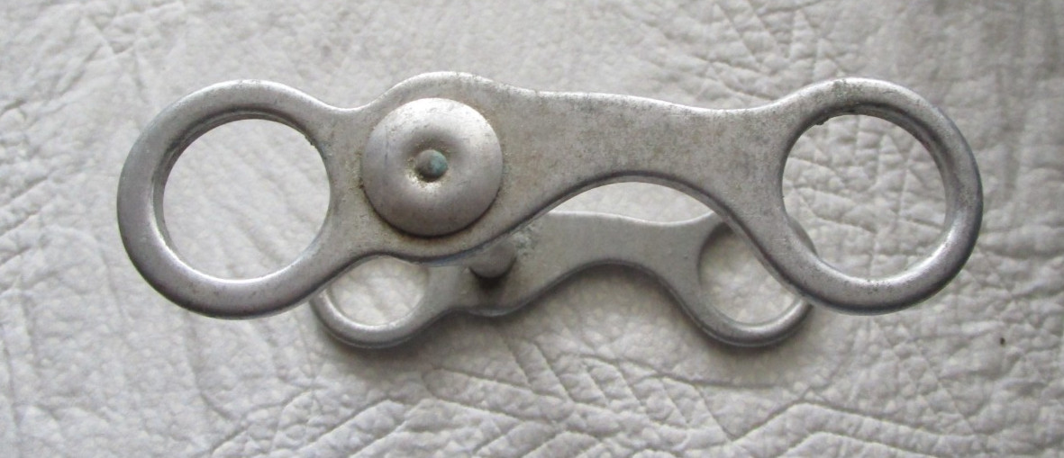 4" ALUMINUM WESTERN PONY CURB