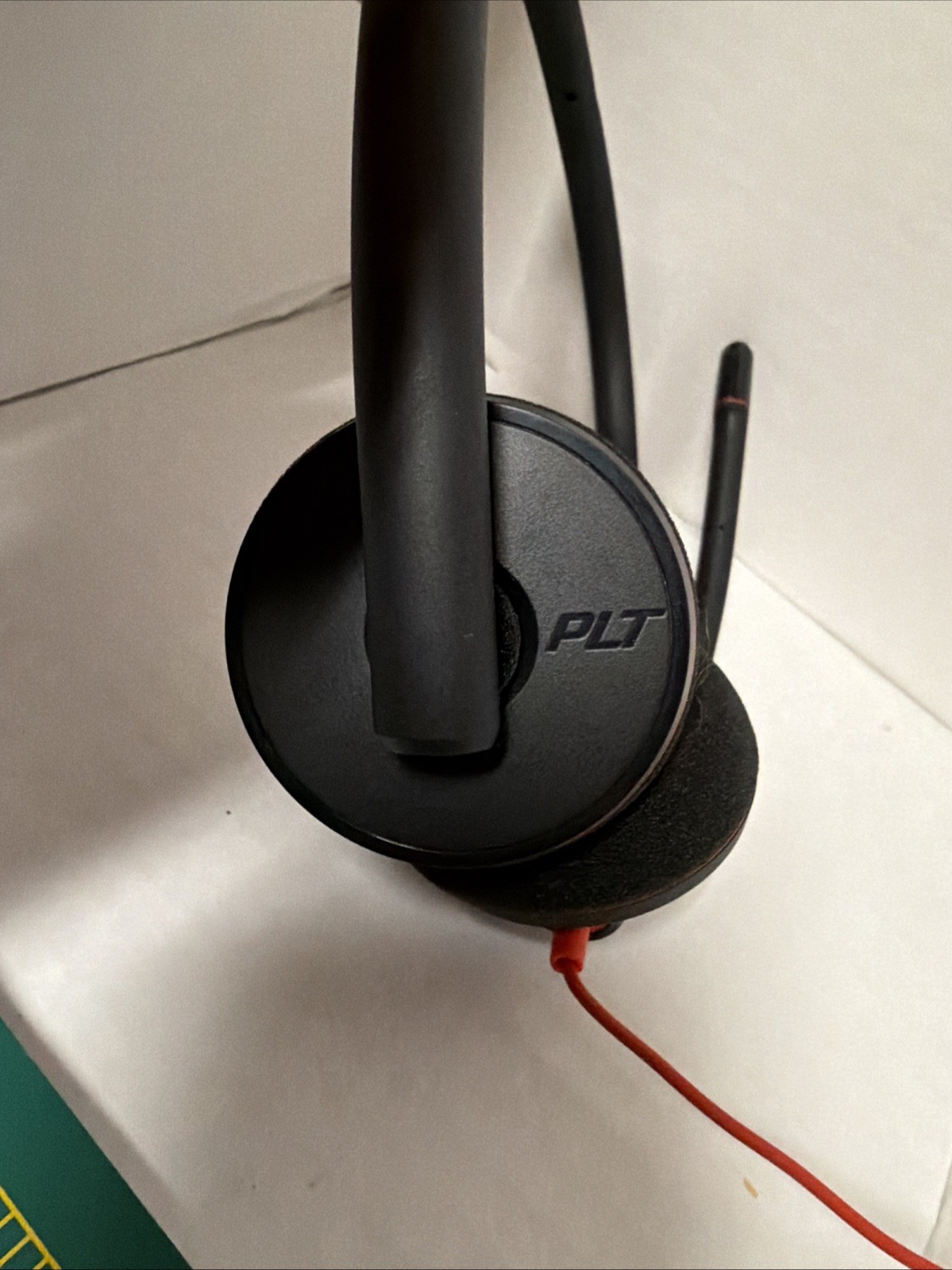Plantronics Blackwire 3200 Series USB Headset Brand New Sealed Electronics