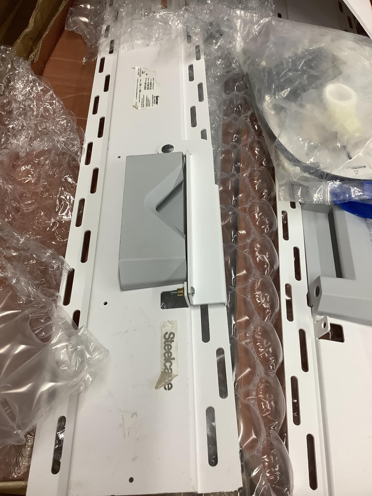 Steelcase Roam Wall Mount For Surface Hub 2S 85" Whiteboard STPM2WALMT85