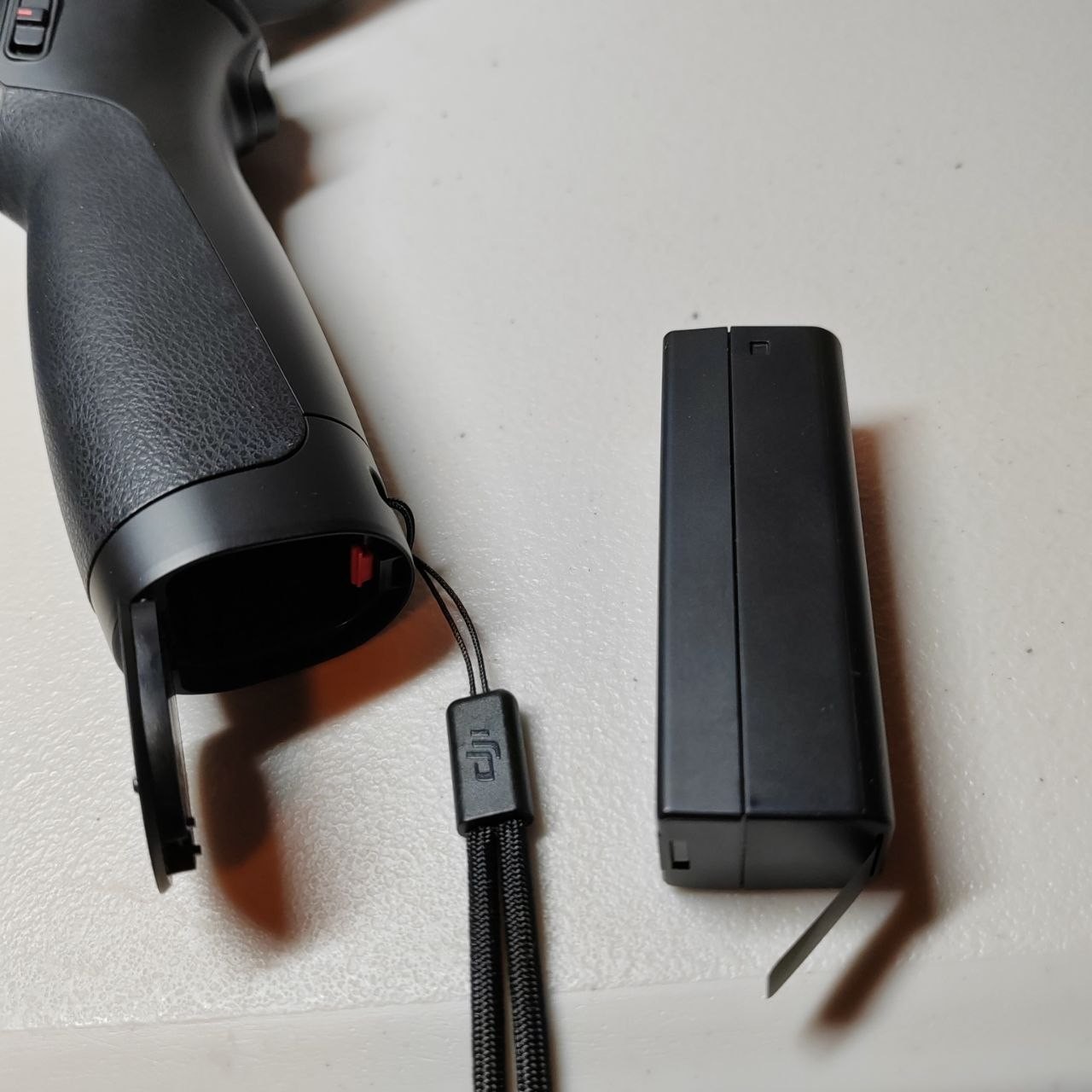 DJI Osmo Mobile 1 Smartphone Gimbal Stabilizer ZM01 Case Battery Bundle