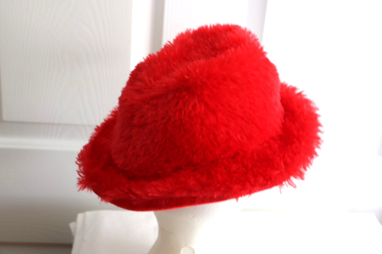 Red Hat Costume/Doll Accessory Furry/Felt Age 3+ 23" Circumference Lined