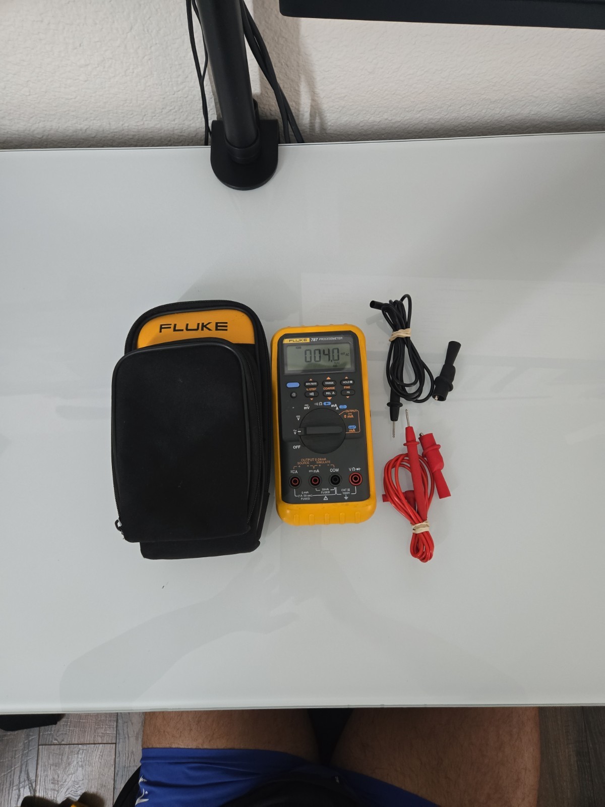 Fluke 787 ProcessMeter Calibrator Meter Multimeter