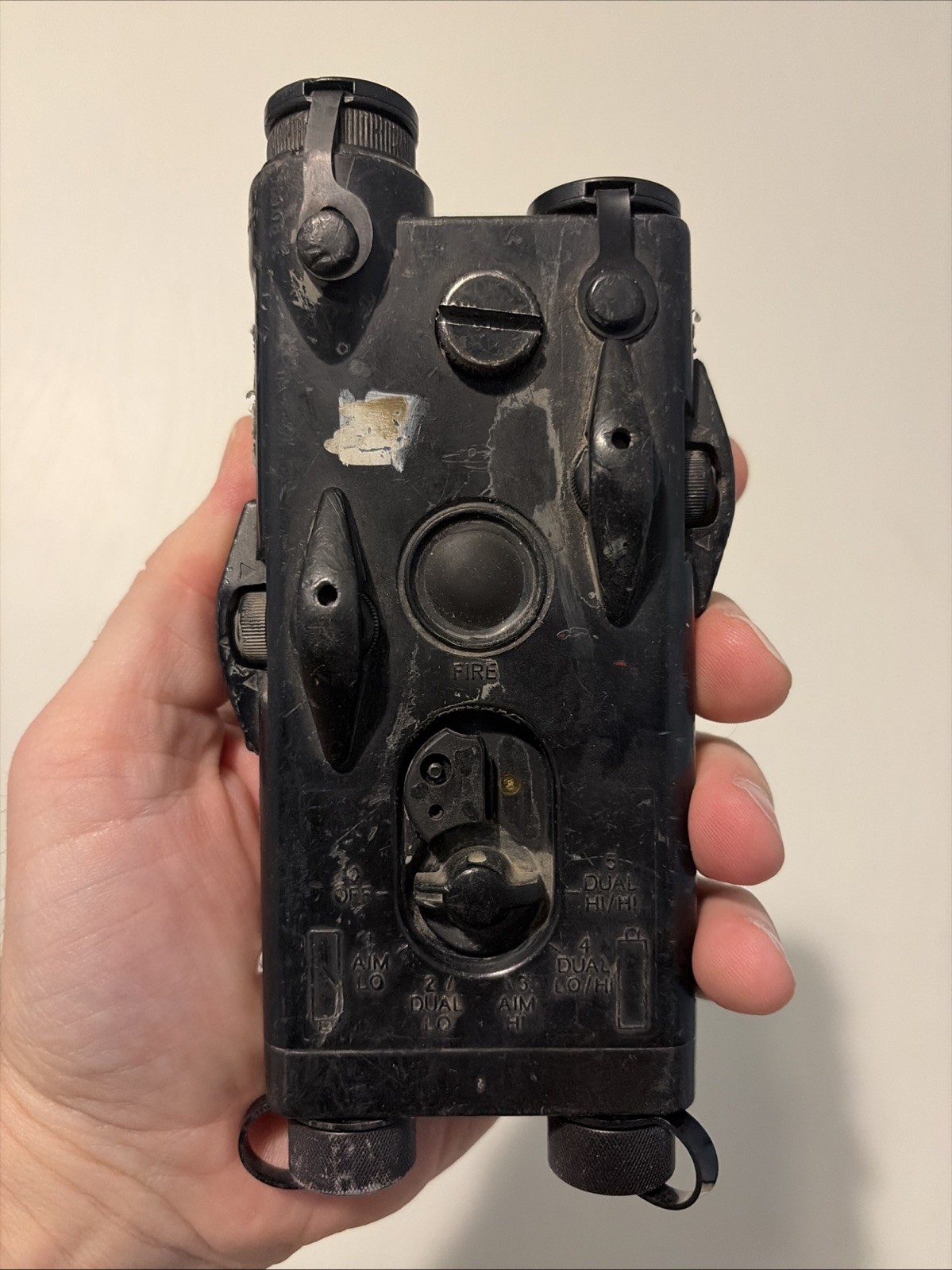 INSIGHT PEQ-2A INFRARED AIMING LASER & ILLUMINATOR W/ American Def. ADM Mount