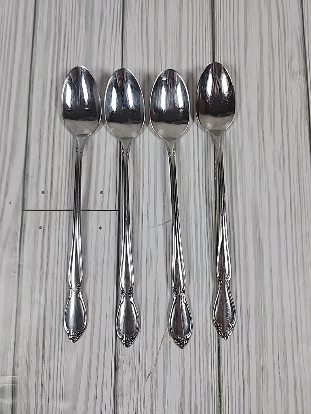 Oneida Chatelaine Set of 4 Iced Tea Spoons Community Stainless Flatware Lot G