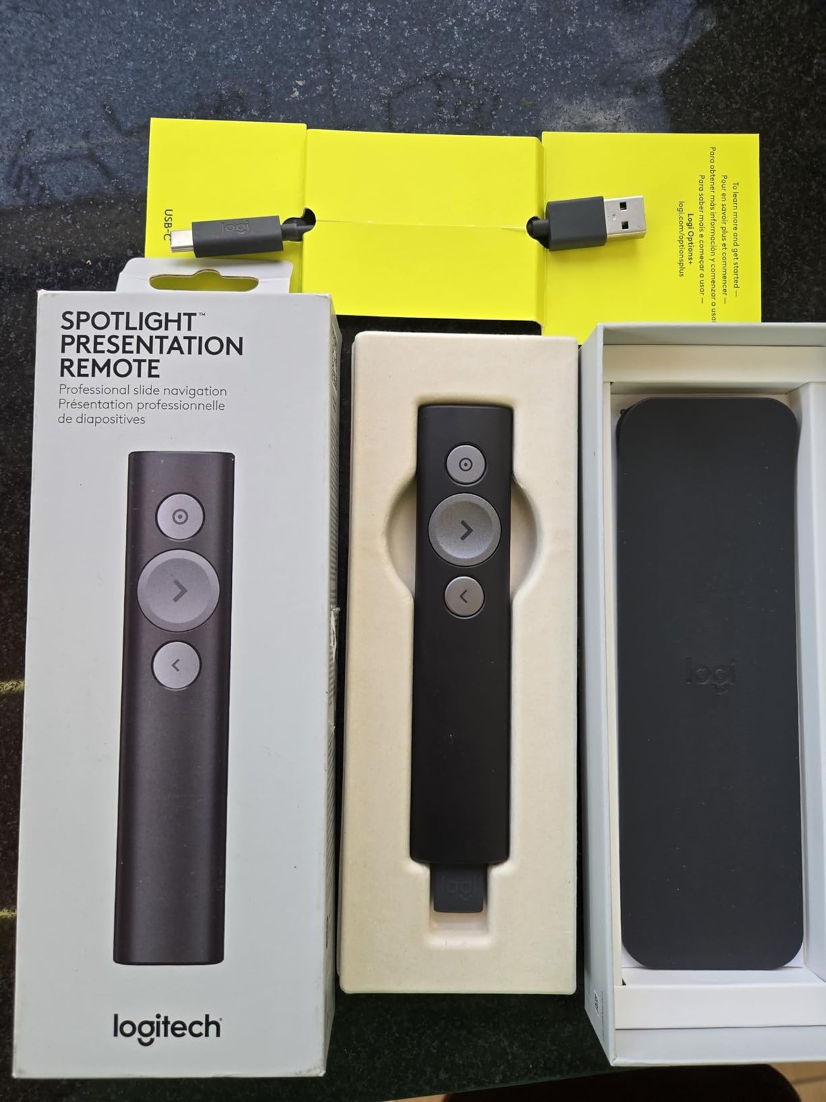 Spotlight Presentation Remote Universal Wireless, Quick Charging, Black