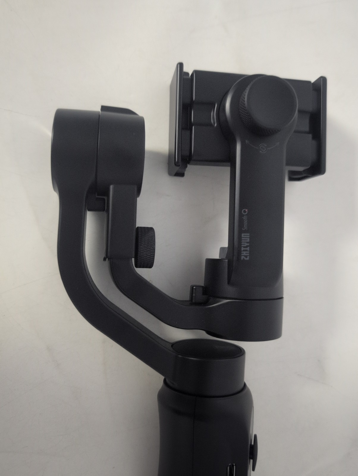 Zhiyun Smooth-Q Smartphone Gimbal with case