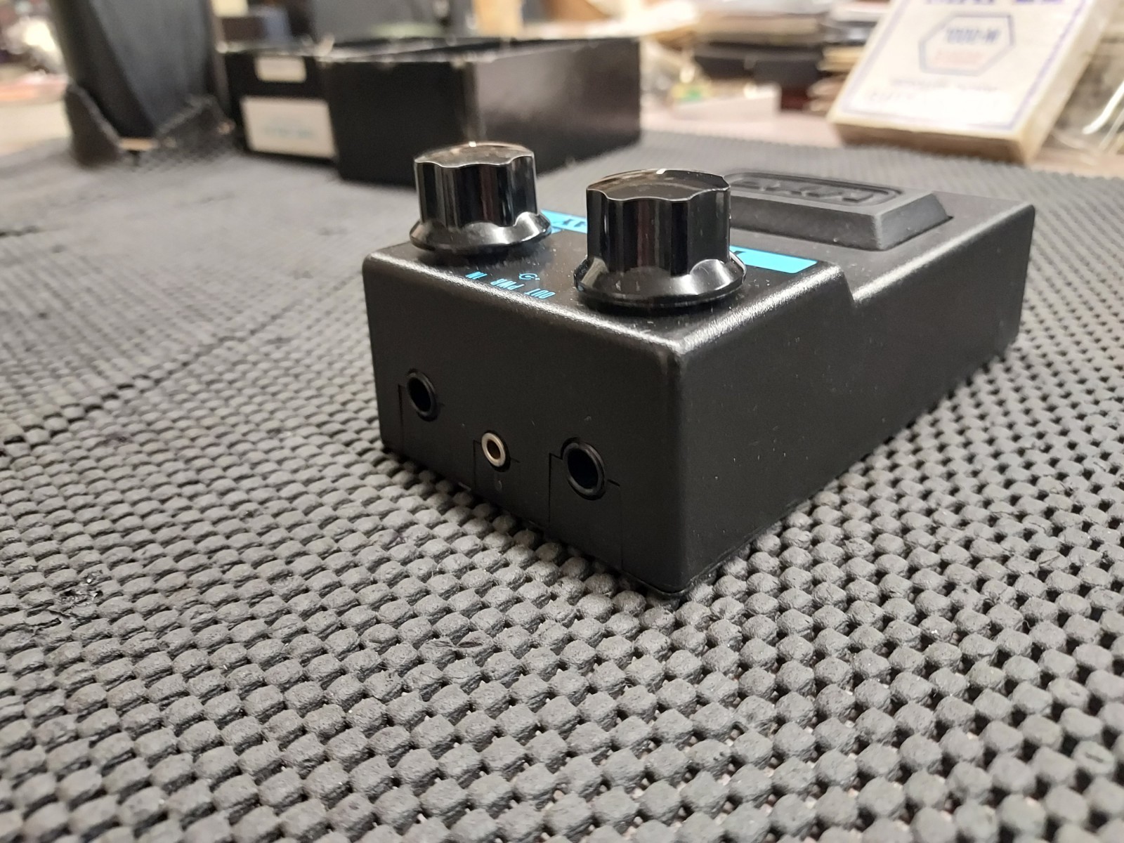 1981 MXR M-166 Time Delay Analog Commande Series Guitar Stompbox Pedal With Box