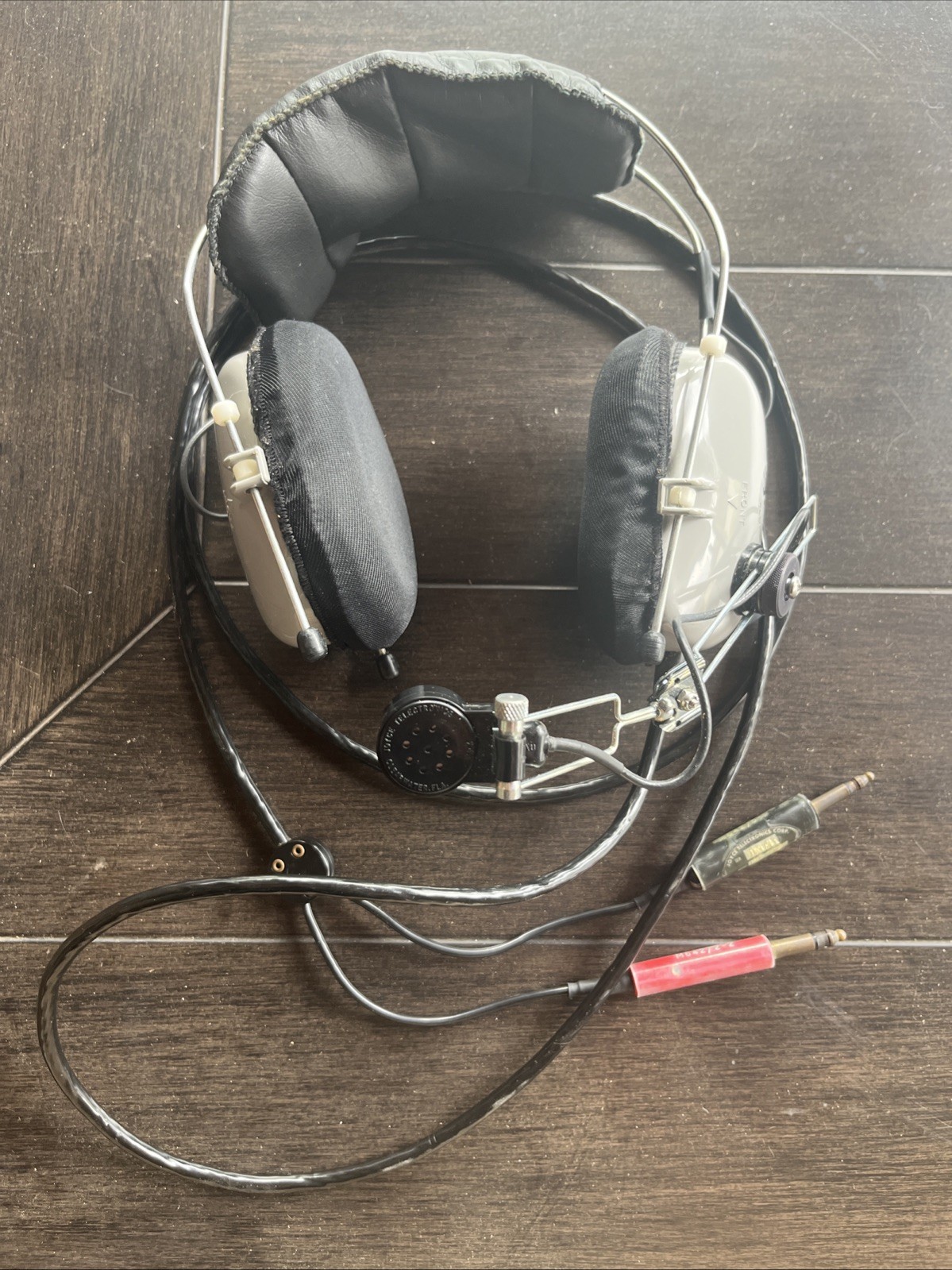 Joyce Telectronics Corp model  57 172 Aviation Headset M642/5-1 & M642/2-2 JTC