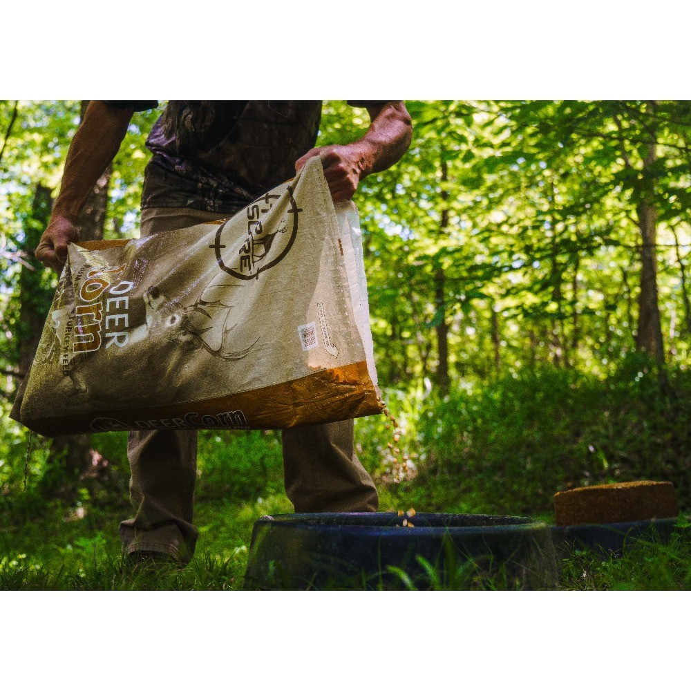 Manna Pro Deer Corn - Deer and Turkey Feed 50lb