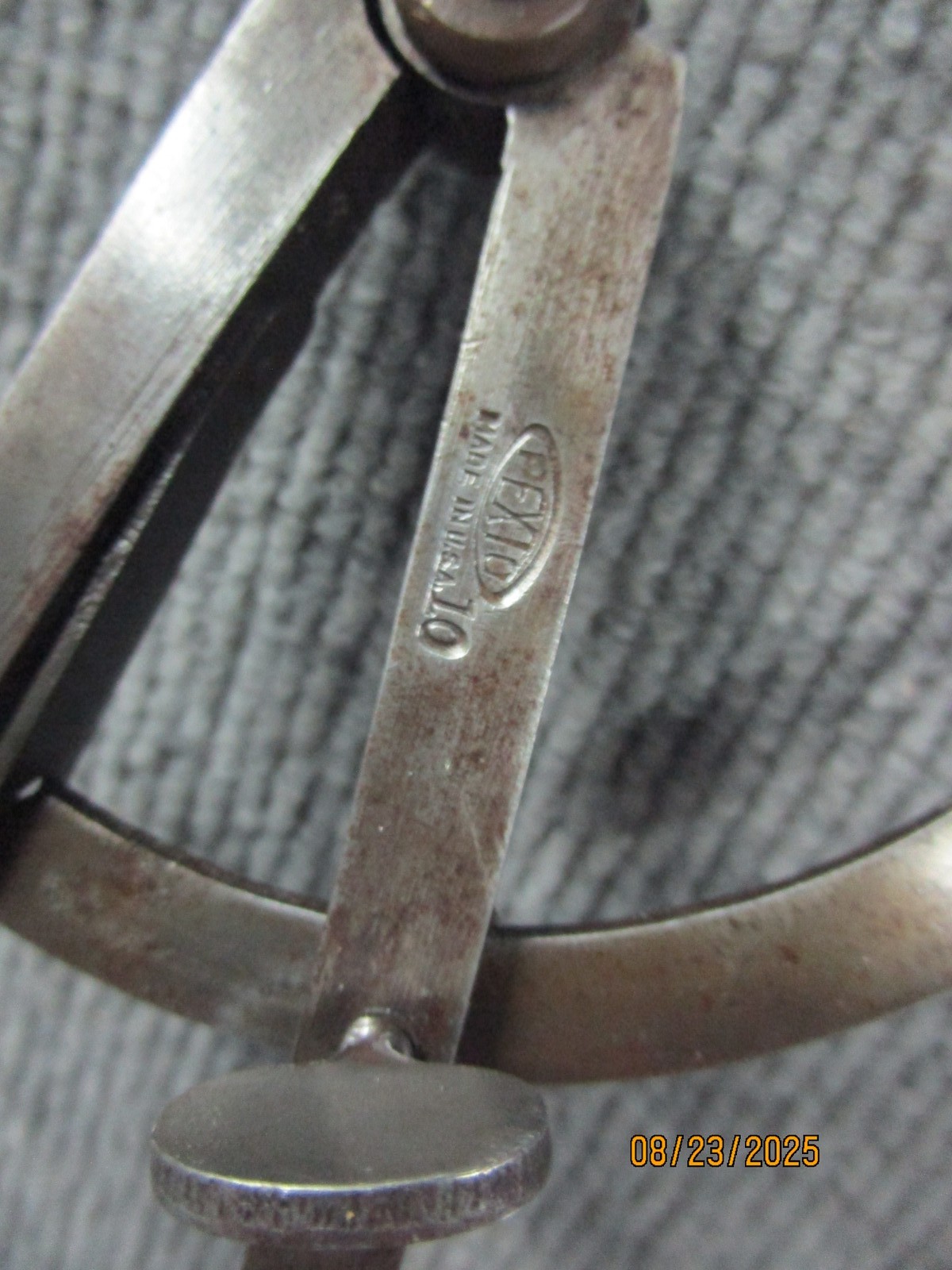 Pexto 10 Caliper