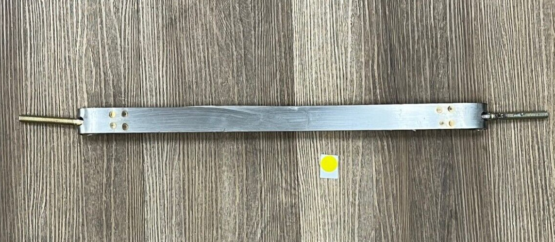NAVISTAR  FUEL TANK MOUNTING STRAP ASSEMBLY LENGTH 19-1/2" WIDTH 1/1/4"