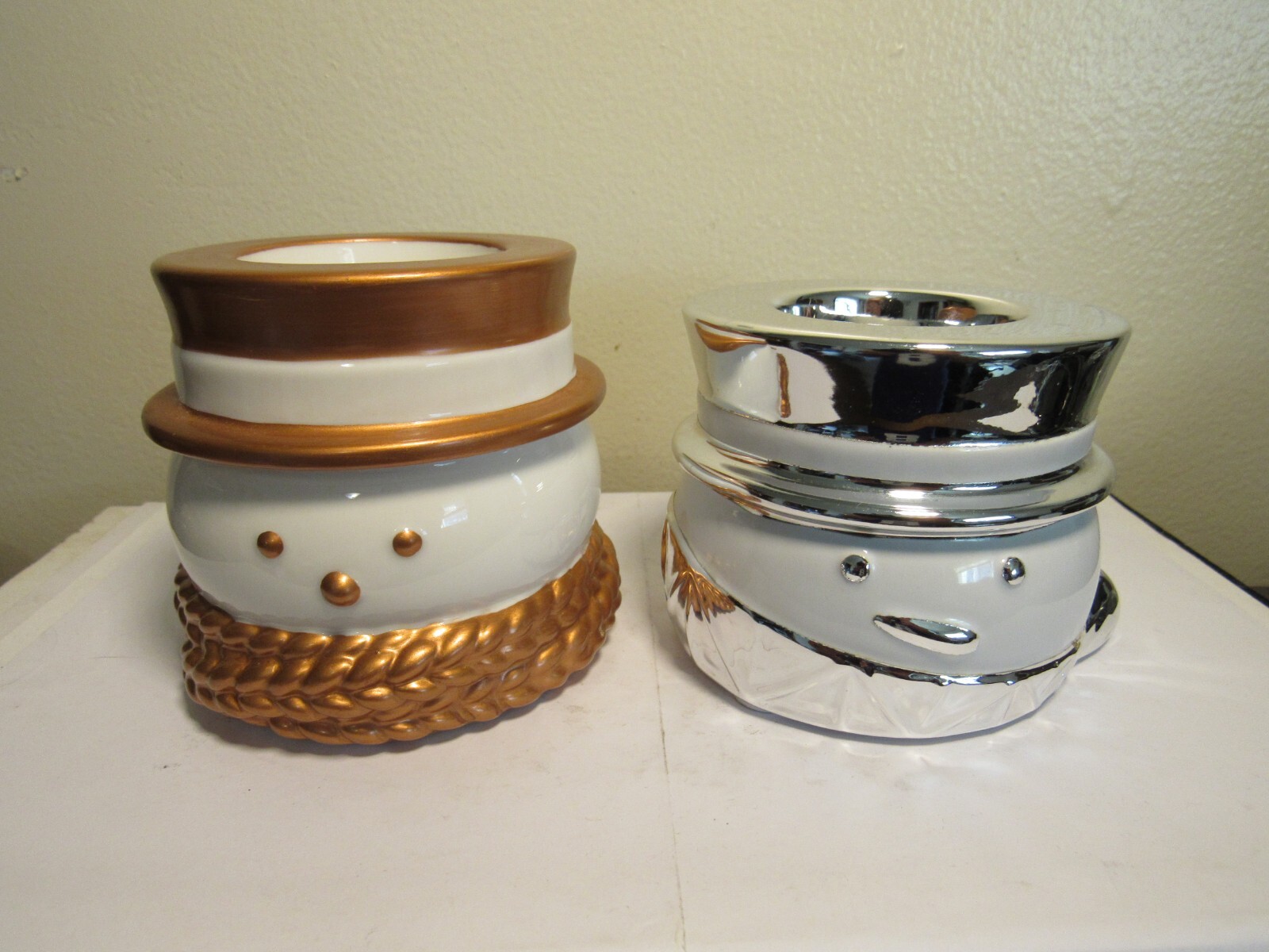 Yankee Candle Gold Hat & Scarf Snowman & Silver Hat & Scarf Tea Light Holders