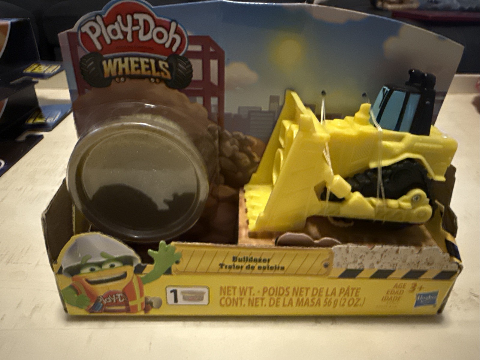 *NEW Play-Doh Wheels Mini Bulldozer Toy w/Can of Non-Toxic BuildingCompound
