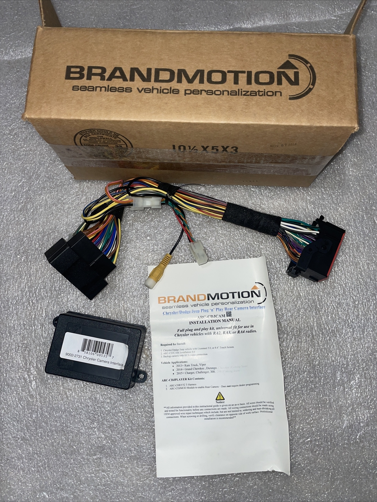 Backup camera Interface Plug & Play  RAM TRUCKS  & CHRYSLER  With RA2-3-4 Radios