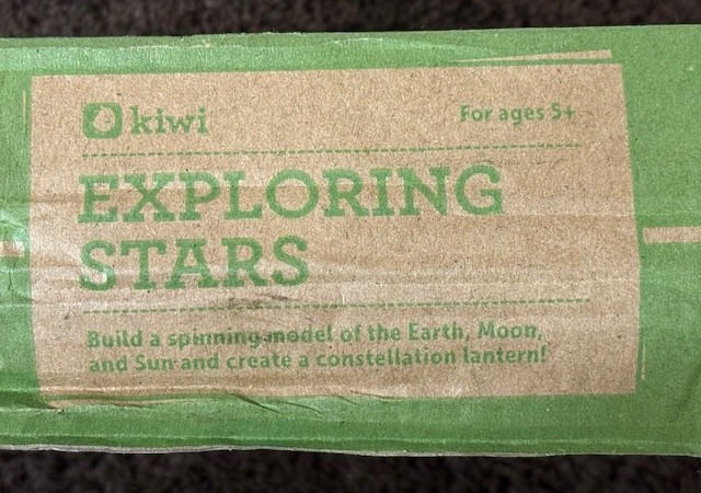 EXPLORING THE STARS KIWI CRATE CO. EDUCATIONAL PROGRAM  COMPLETE  DAMAGED BOX