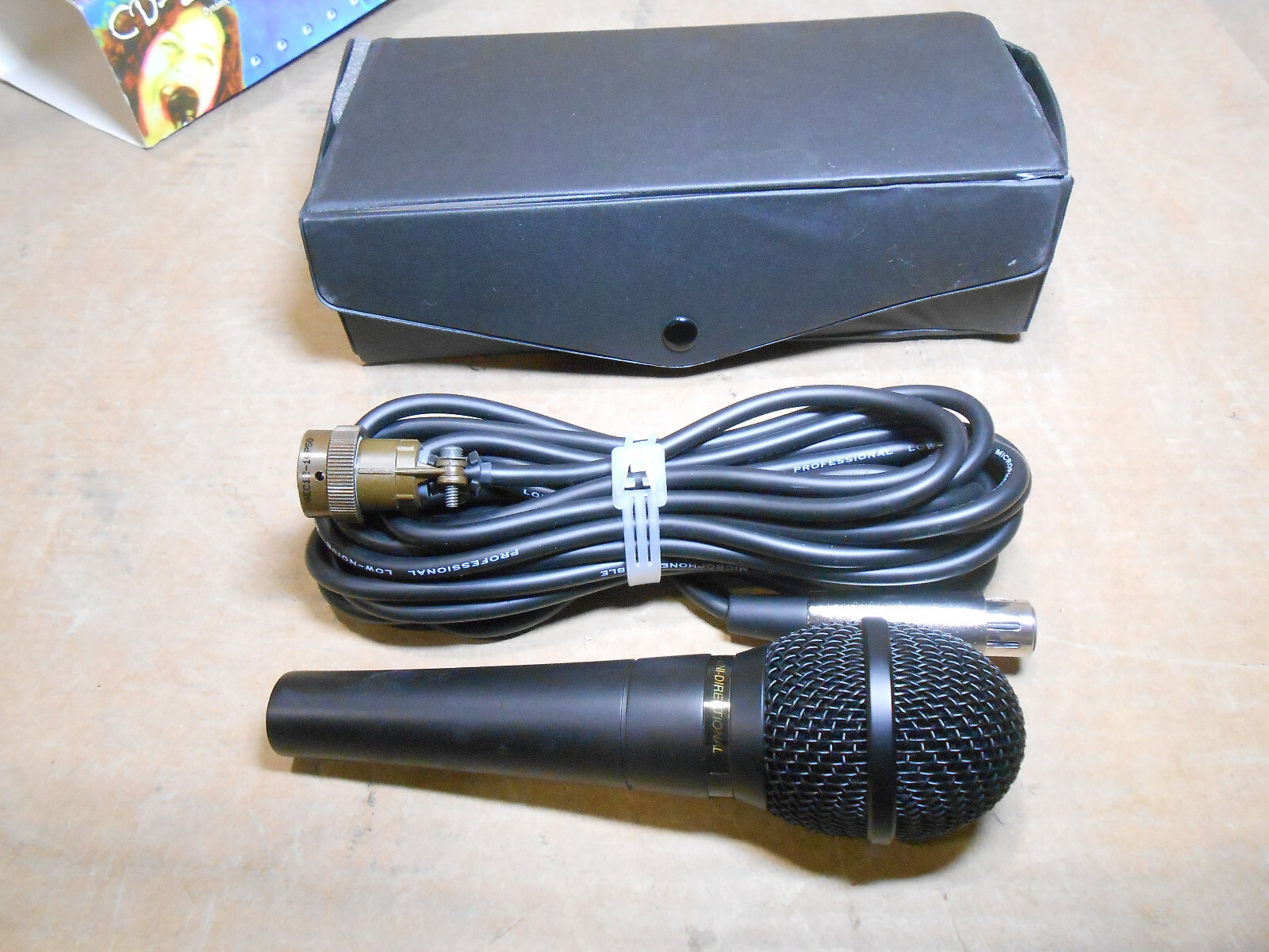 AUDIX MODEL CD-11 CARDIOID PROFESSIONAL DYNAMIC MICROPHONE