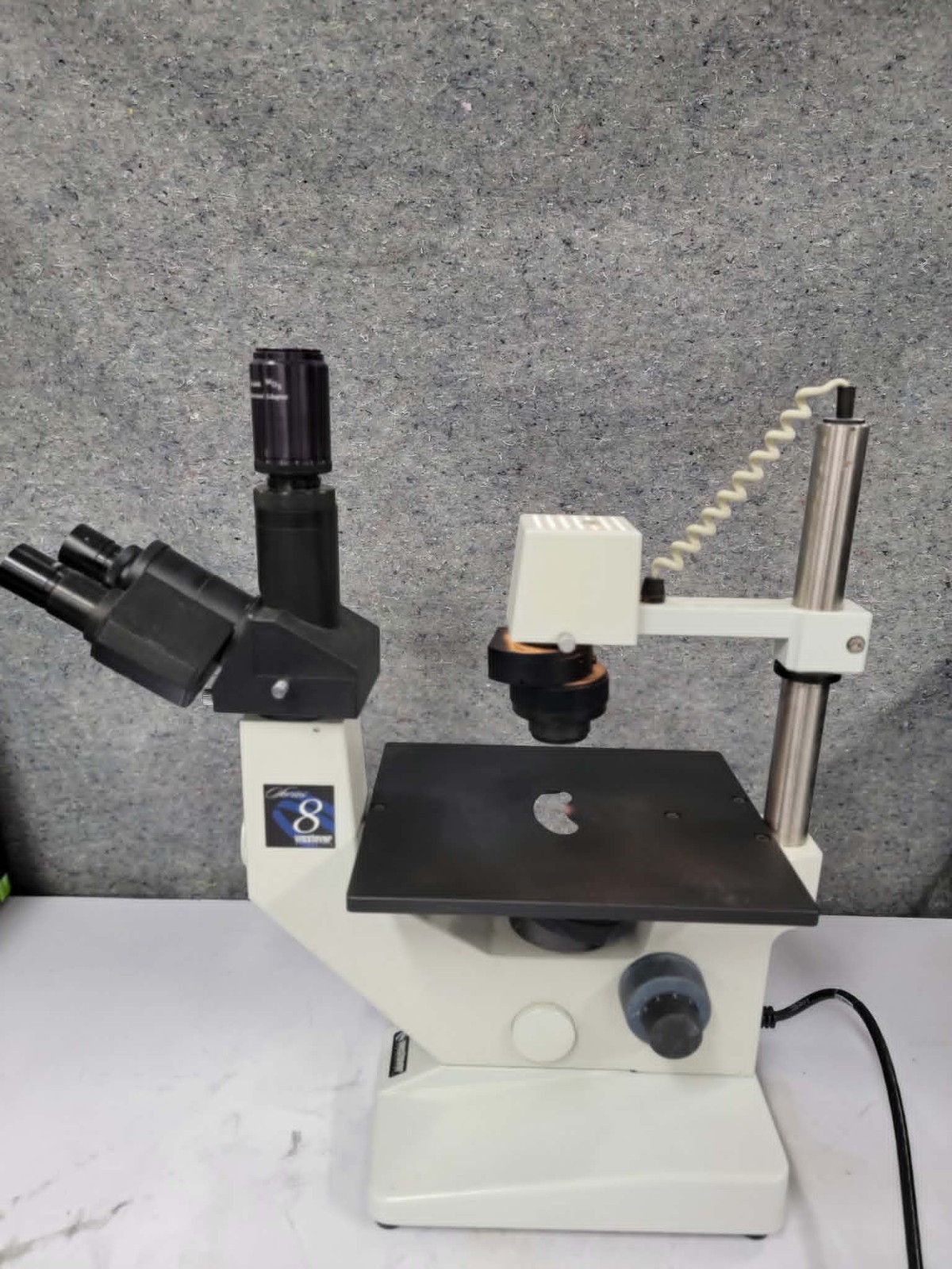 Hund Wetzlar Wilovert 30 Westover Series 8 Inverted Laboratory Microscope