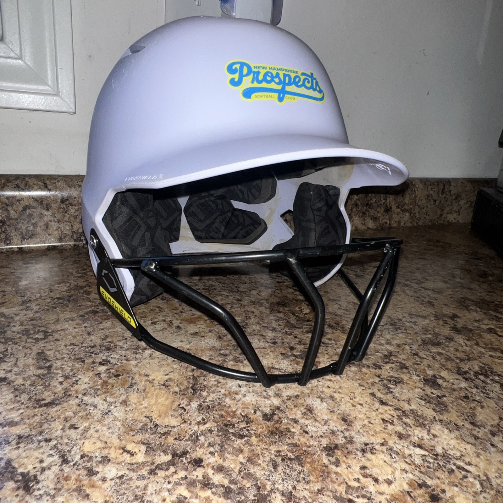 EvoShield XVT 2.0 Matte White Softball Batting Helmet Size medium large
