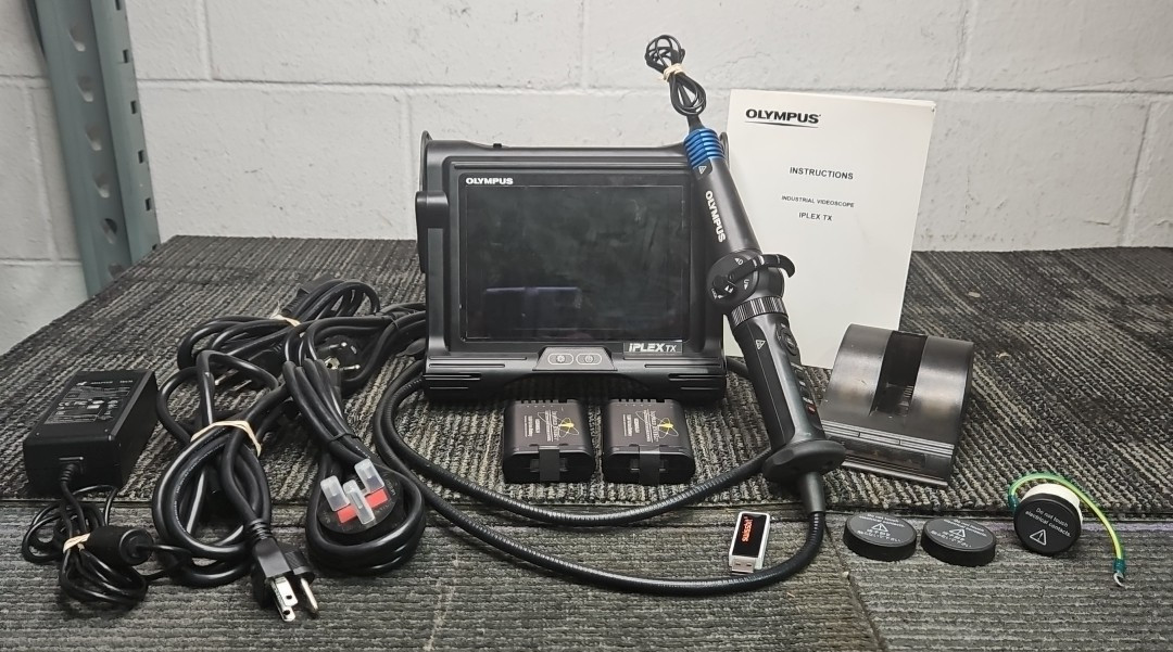Olympus IV8200T IPLEXTX Industrial Inspection VideoScope + 2 Batteries & Charger