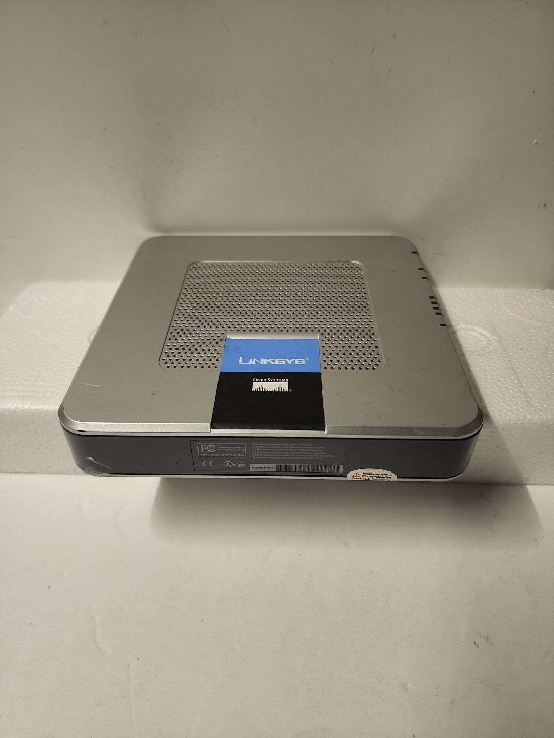 Linksys boardband router with 2Phone ports RTP300