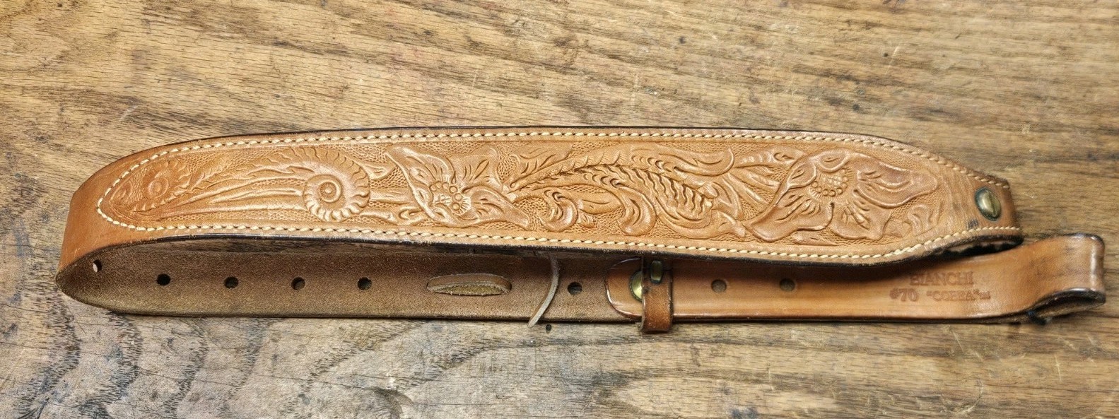 BIANCHI COBRA #70 TOOLED SHEEP BACKED LEATHER RIFLE SLING Vintage with SWIVELS
