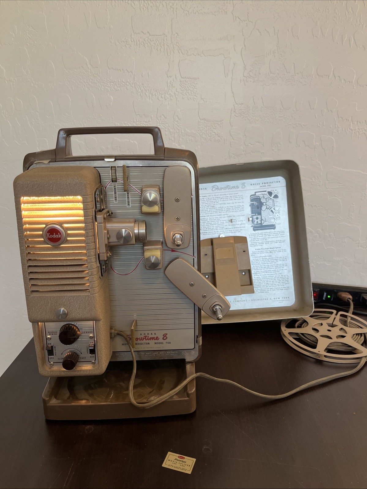 Kodak Showtime 8 Model 750 Movie Projector Working Autoload Vintage