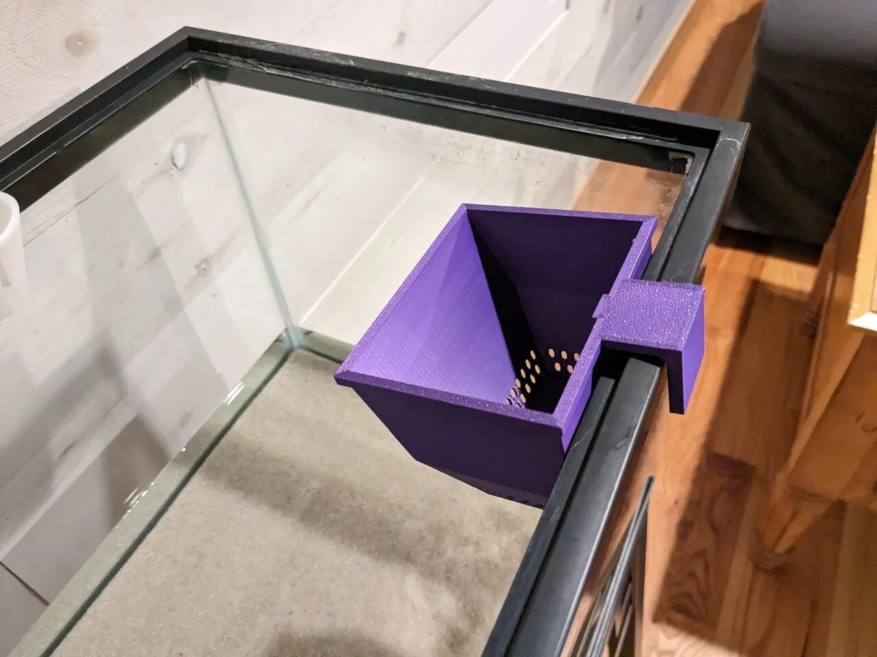 Easy Aquarium Water Refill Tool: Gentle Diffuser for Gravel and Decorations