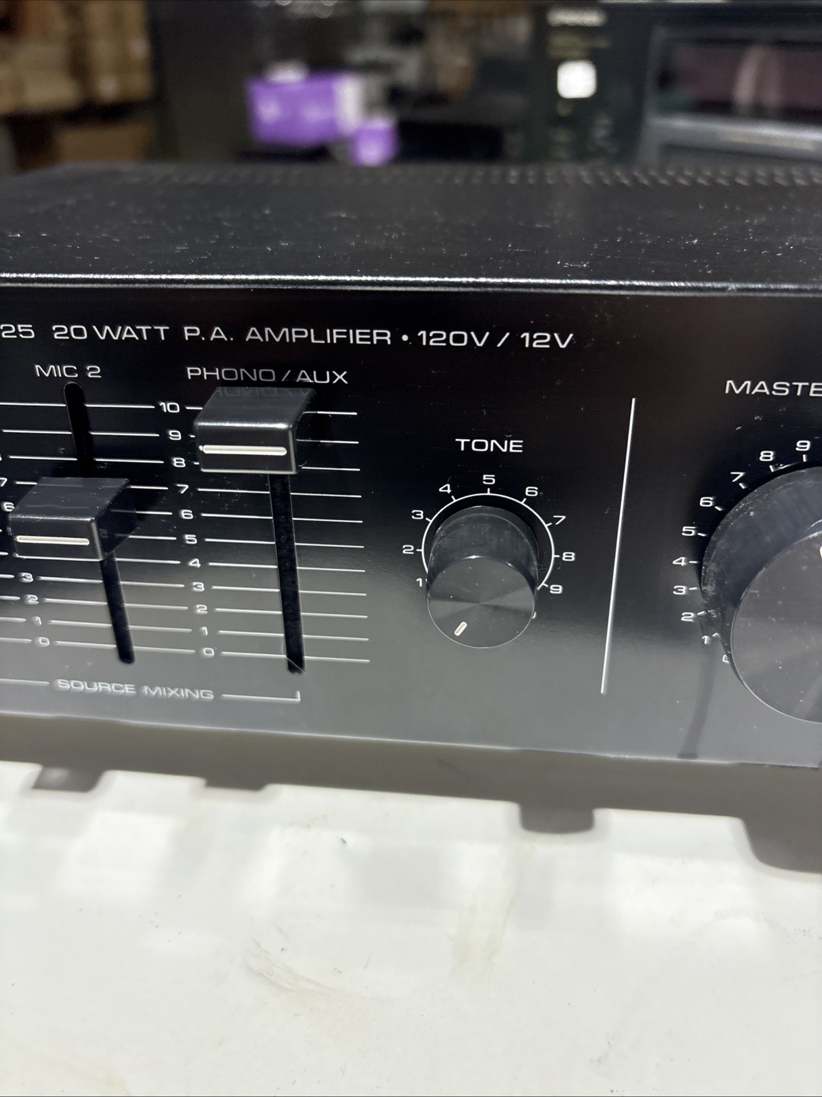 REALISTIC - MPA-25 20-Watt PA Amplifier - 32-2033A