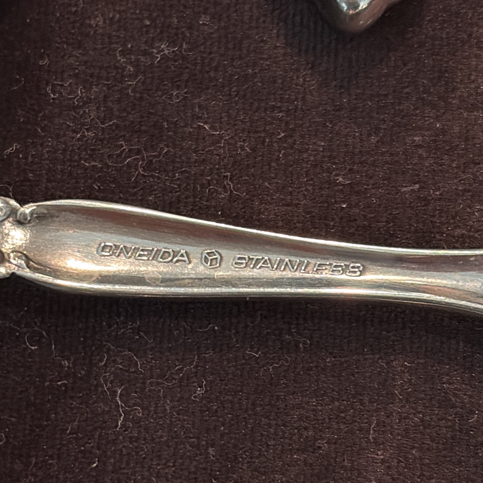 57 piece ONEIDA Michelangelo Stainless Steel flatware set