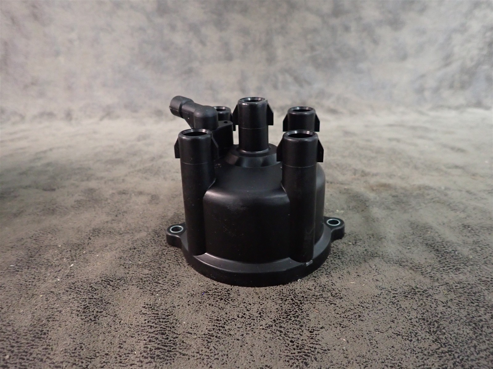 NEW WVE 5D1286 Distributor Cap (G209)