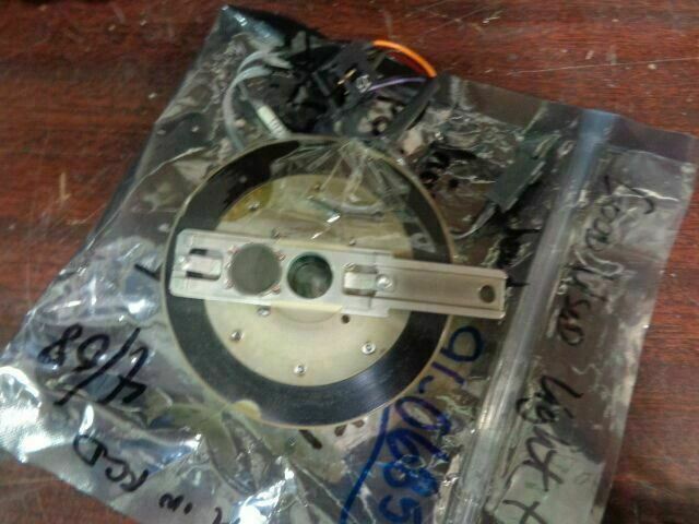 Universal Instruments 47477404 Light, Polarized